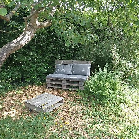 L'Echappee Au Jardin, Yourte Bucolique Godinne Exteriör bild