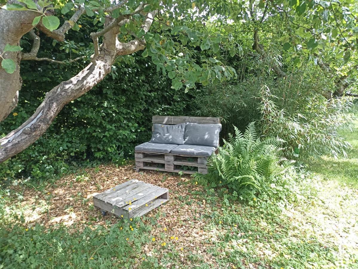 L'Echappee Au Jardin, Yourte Bucolique Godinne Exteriör bild